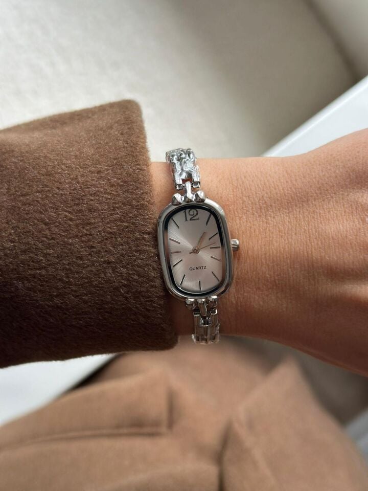 Almira Kol Saati (Silver)