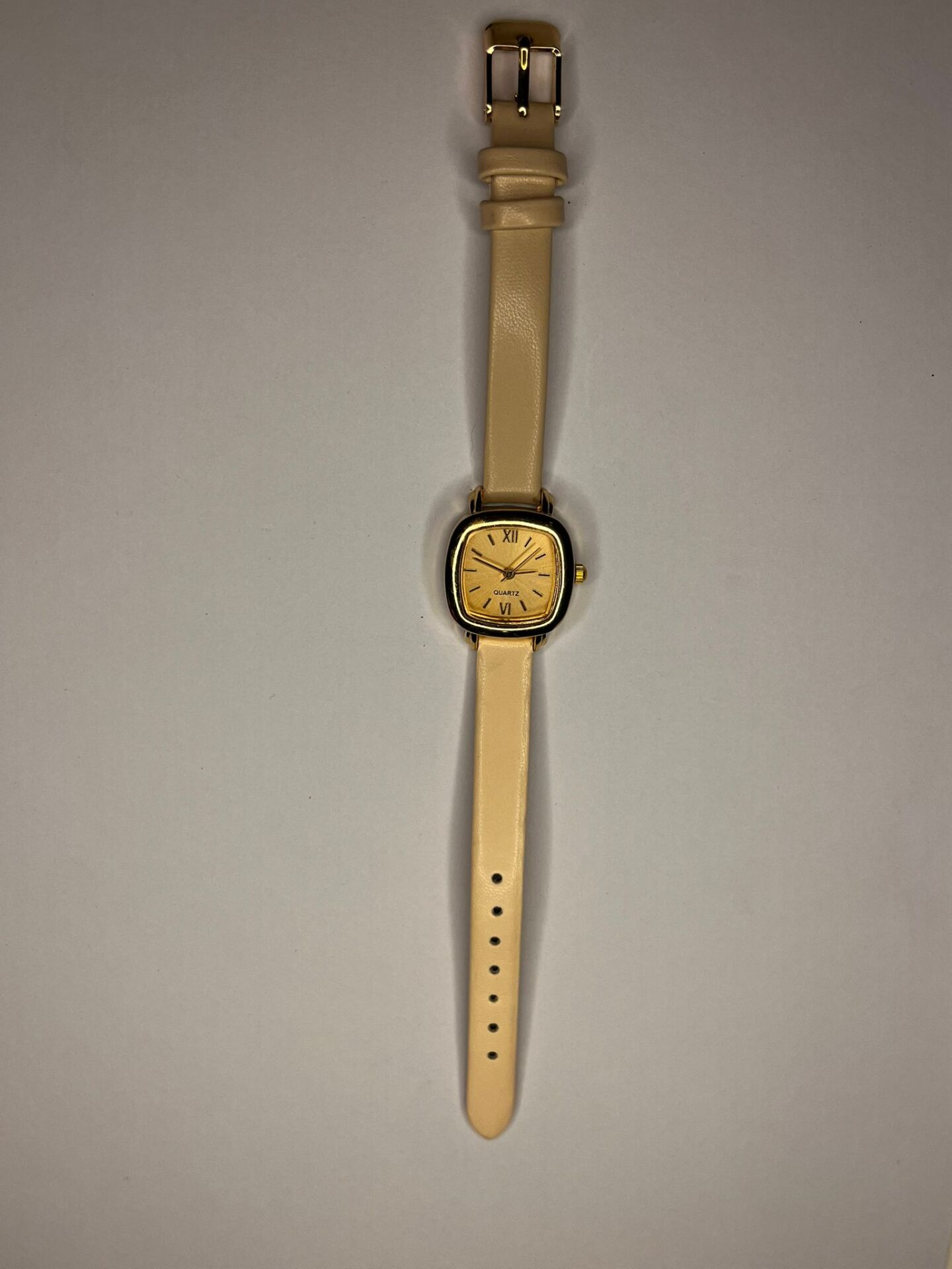Solvona Vintage Kol Saati (Krem)