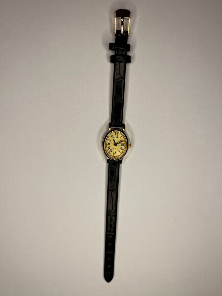 Clara Vintage Kol Saati (Siyah)